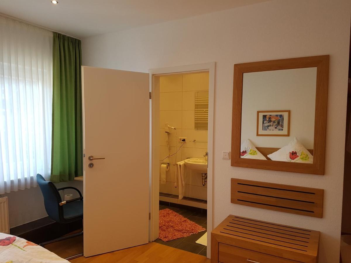 Hotel Pension Haus Pooth Wesel  Exterior foto